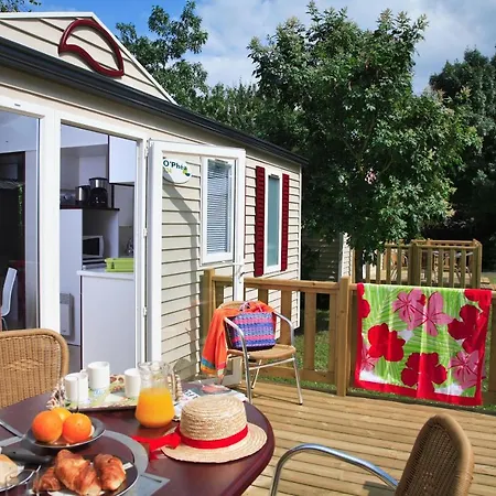 Le Pontet Camping *
